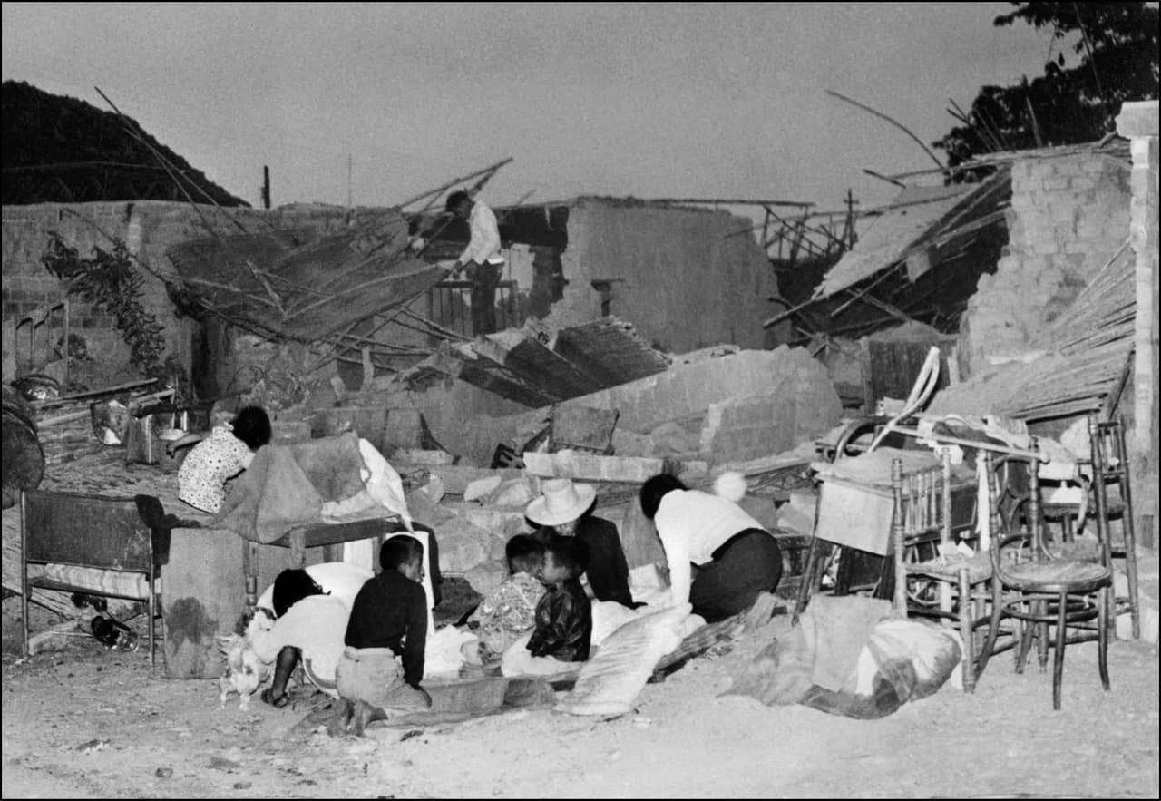 <h2 class="cms-H2-H2">6. Áncash, Perú, 31 de mayo de 1970</h2>
<br>
<br>➡️ 
<b>Epicentro: </b>Chimbote, Perú.
<br>
<br>➡️ 
<b>Cifra de fallecidos:</b> Alrededor de 66,000 personas.
<br>
<br>➡️ 
<b>Magnitud: </b>7.9
<br>