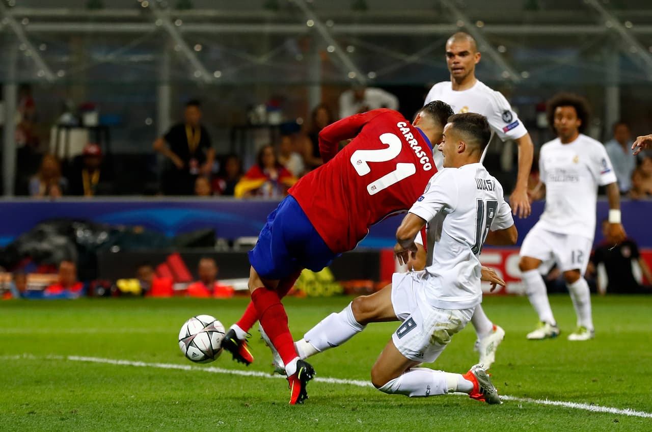 Hasta que al minuto 79 apareció Yannick Carrasco superando a todos los defensas del Madrid.