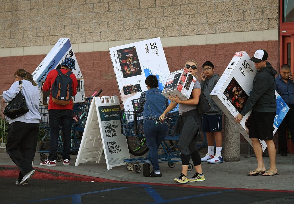 Tan grandes son los descuentos, que también hay un poco de locura.