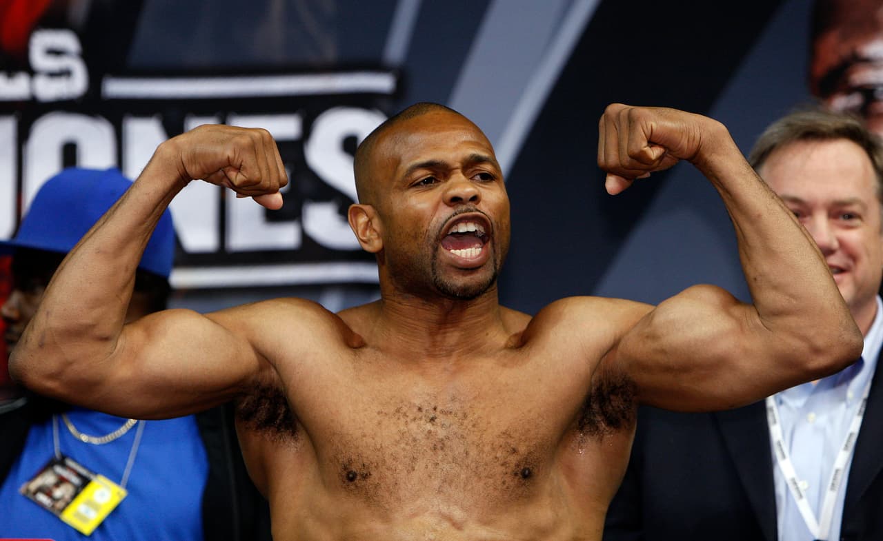 Mike Tyson, como en los viejos tiempos… ¡buscar y destruir!