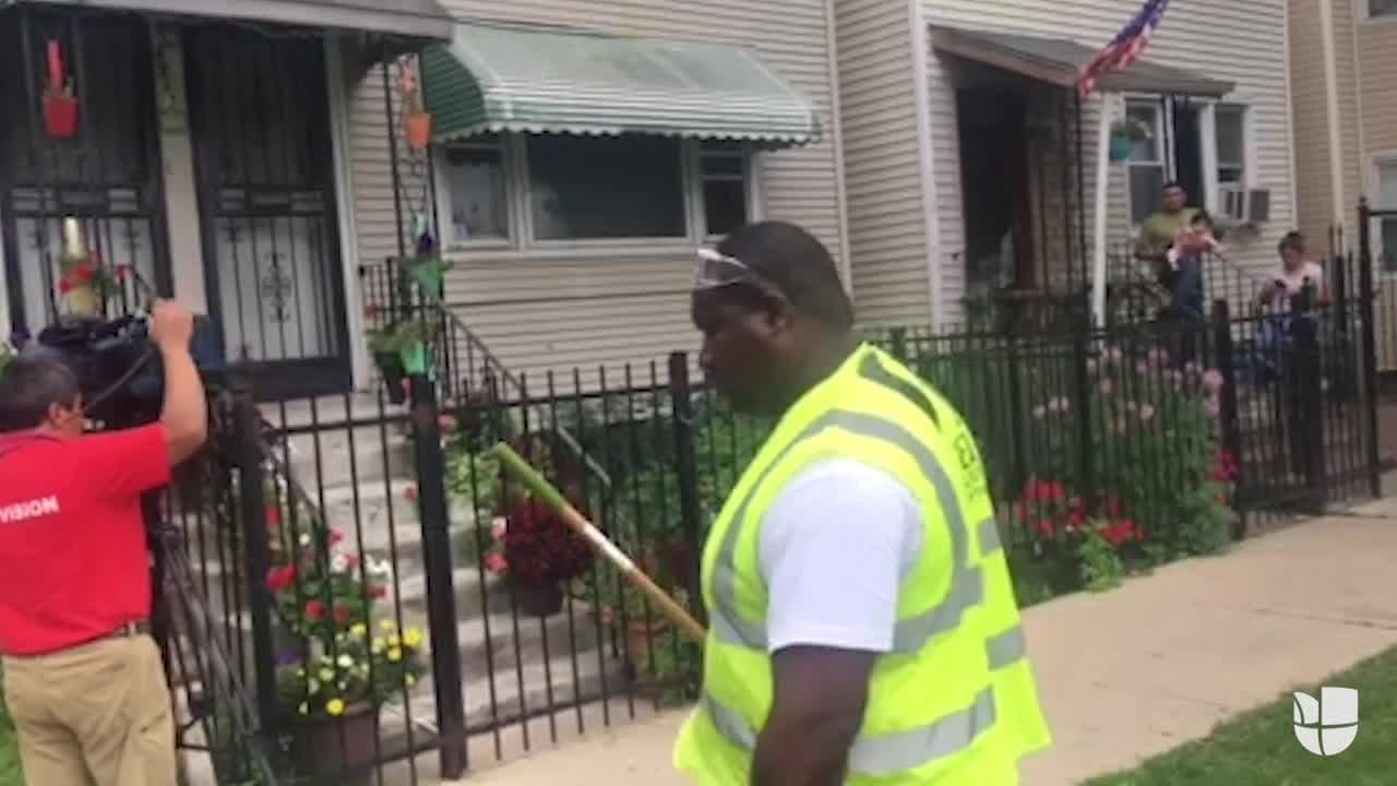 A tu lado: Univision Chicago logra que la ciudad limpie un lote sucio con jeringas en el barrio de Las Empacadoras 