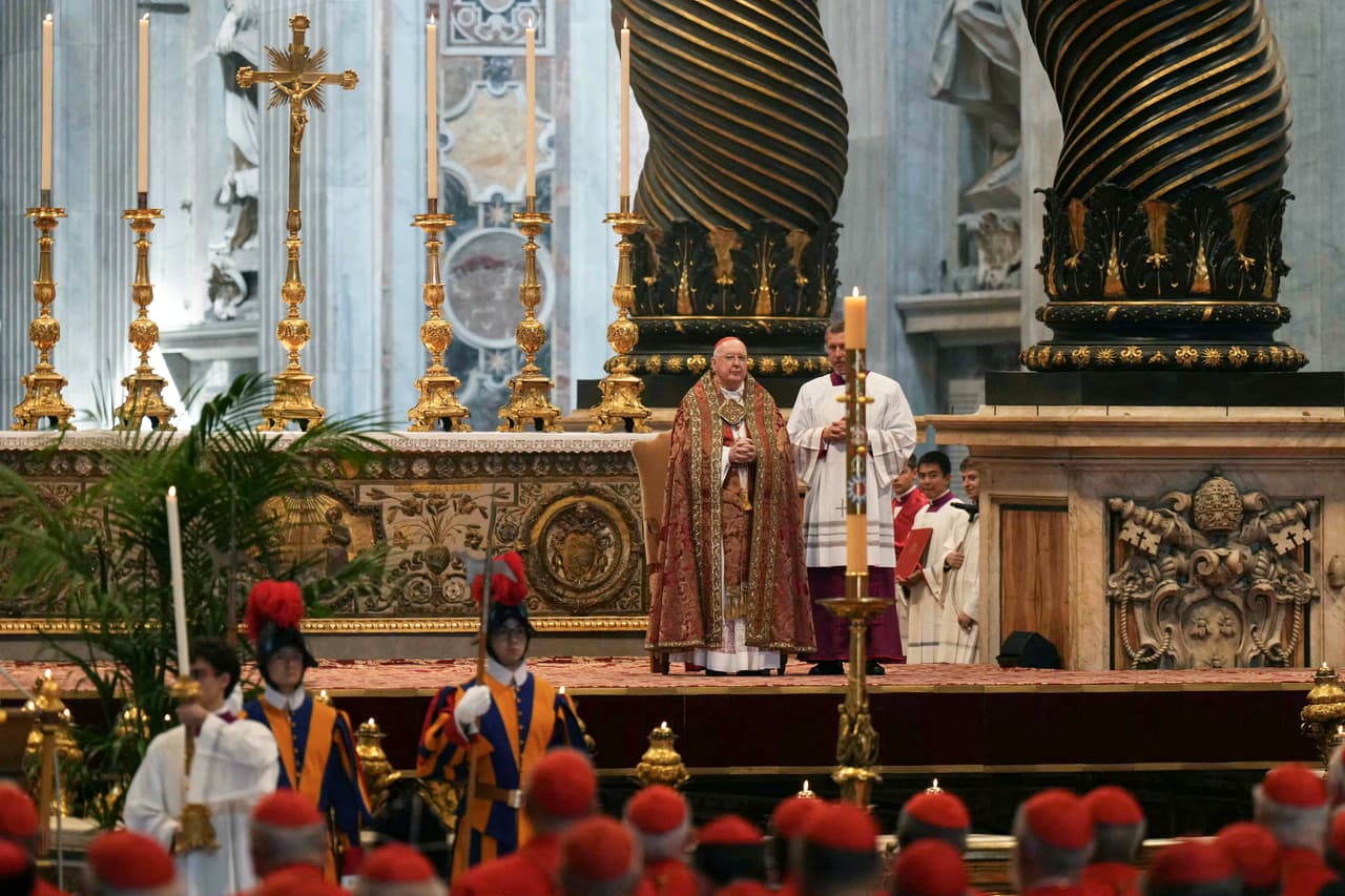 El Cardenal Kevin Joseph Farrell.