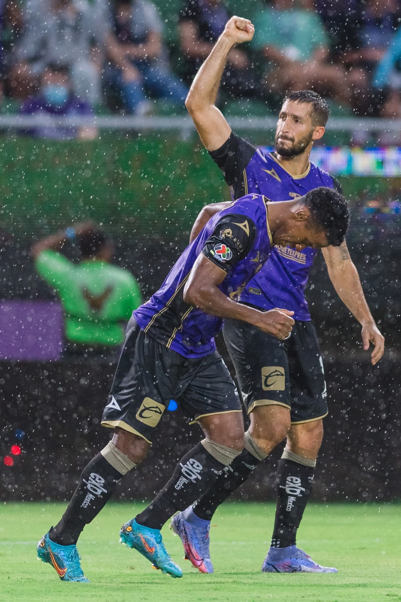 El argentino hizo efectivo un penal sobre Benedetti.