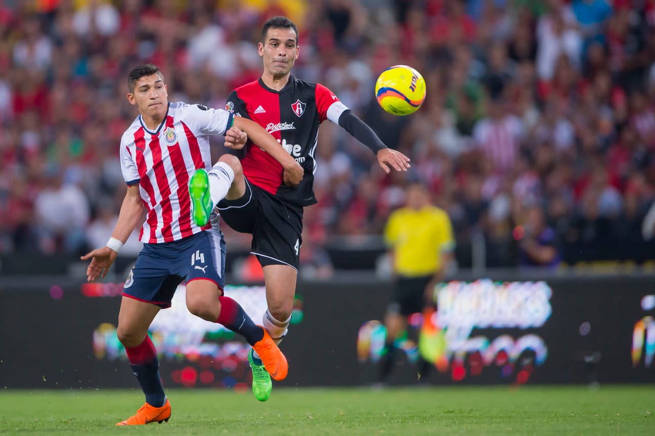 Rafael Márquez jugó su último partido en el Jalisco en la victoria del Atlas sobre Chivas. Los Rojinegros ganaron 1-0, el capitán del Tri y la Selección Mexicana tuvo una destacada actuación, y al final se llevó el cariño de propios y extraños.