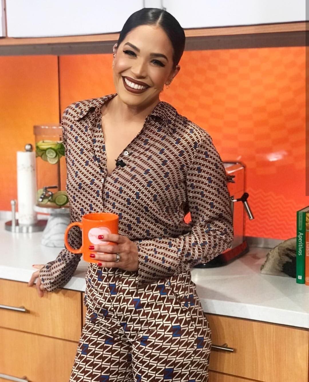 La partida de su abuela Andreita fue un trago amargo; sin embargo, se ha mostrado fuerte y con una sonrisa cada mañana para el público del show.
<br>