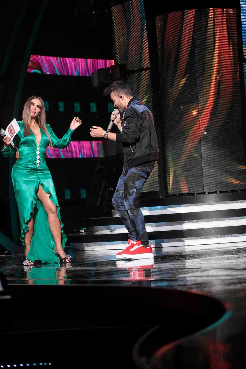 Por supuesto que Prince Royce no dejó sola a Galilea y se ofreció a ser su pareja de baile.