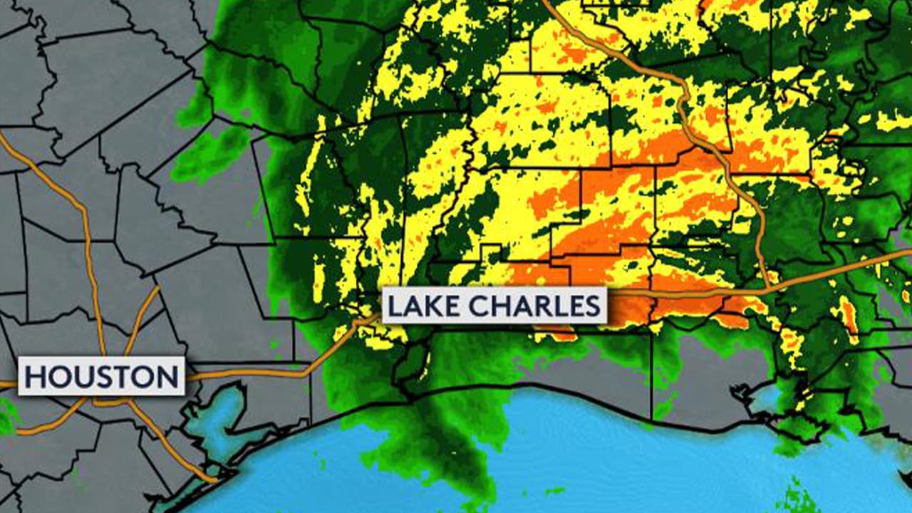 El huracán Delta toca tierra en Luisiana con vientos de 100 millas por hora