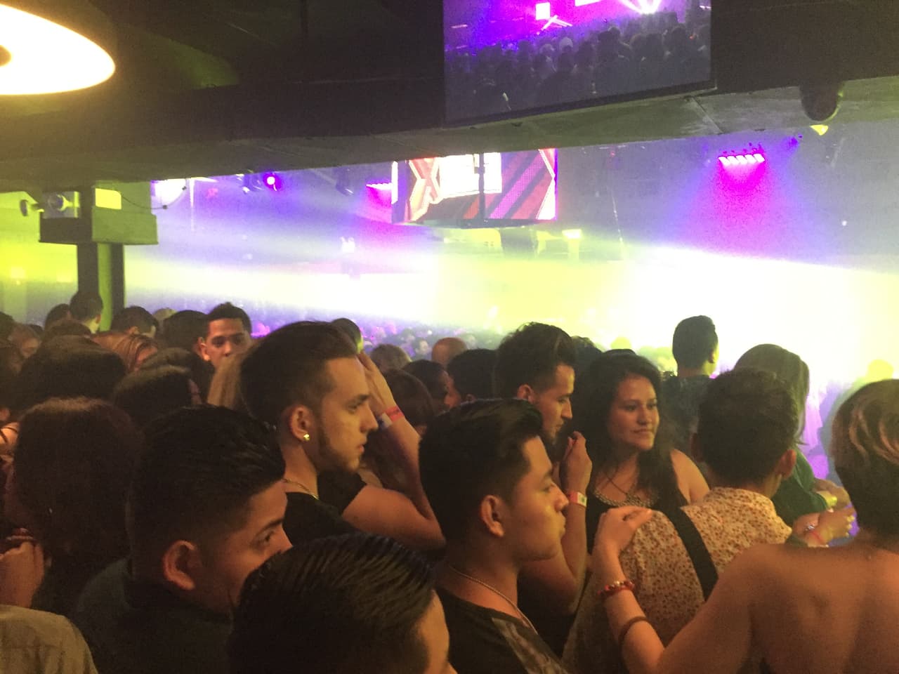 Los fans de La X se gozaron las mezclas en vivo de El Matatán el pasado viernes en la noche.