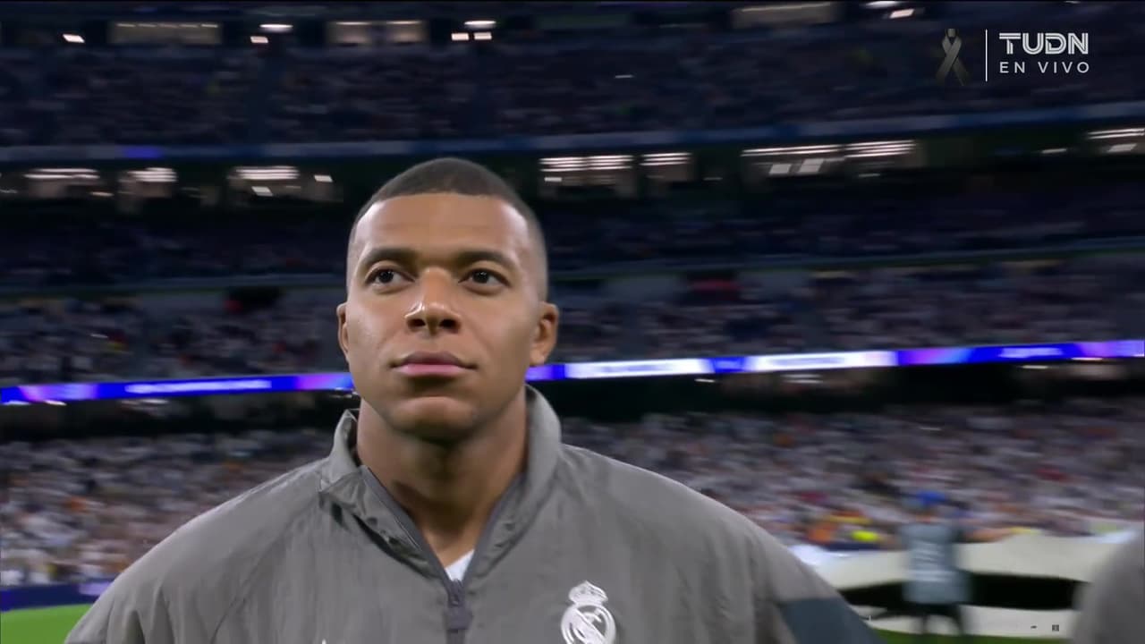 ¡Suena el Himno más hermoso del mundo en el Bernabéu!