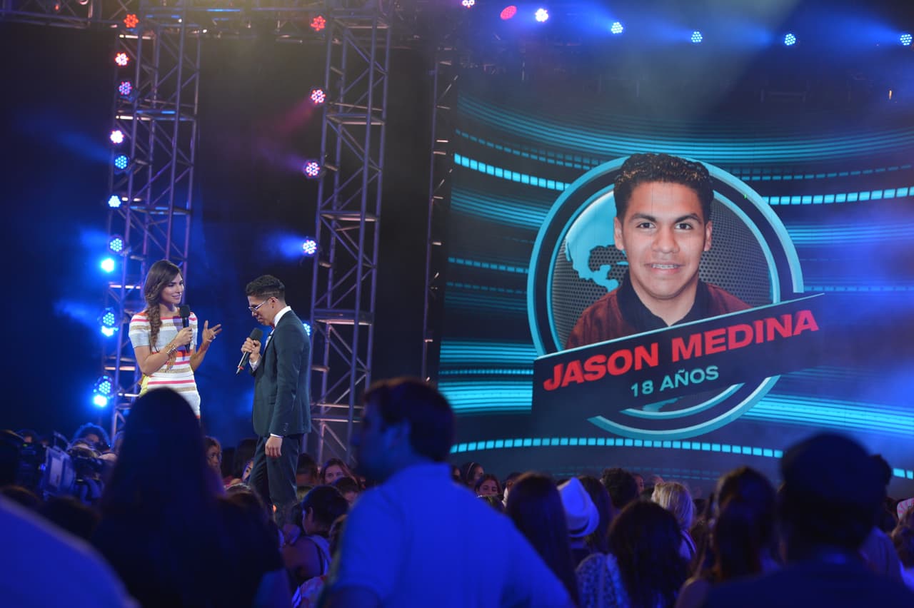 Esta ha sido la evoluvión de Jason en La Banda. Este chico made his momma proud! Jason es una inspiración para aquellos que han caído en las drogas. Las chicas no lo pasaron en su audición pero Ricky decidió darle una oportunidad y Jason se la comió con un tema de Bruno Mars.