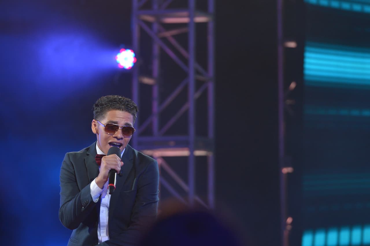 Esta ha sido la evoluvión de Jason en La Banda. Este chico made his momma proud! Jason es una inspiración para aquellos que han caído en las drogas. Las chicas no lo pasaron en su audición pero Ricky decidió darle una oportunidad y Jason se la comió con un tema de Bruno Mars.