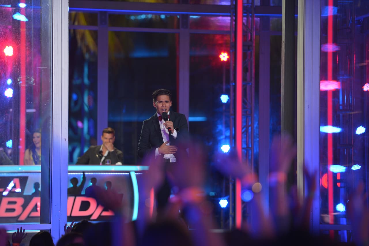 Esta ha sido la evoluvión de Jason en La Banda. Este chico made his momma proud! Jason es una inspiración para aquellos que han caído en las drogas. Las chicas no lo pasaron en su audición pero Ricky decidió darle una oportunidad y Jason se la comió con un tema de Bruno Mars.