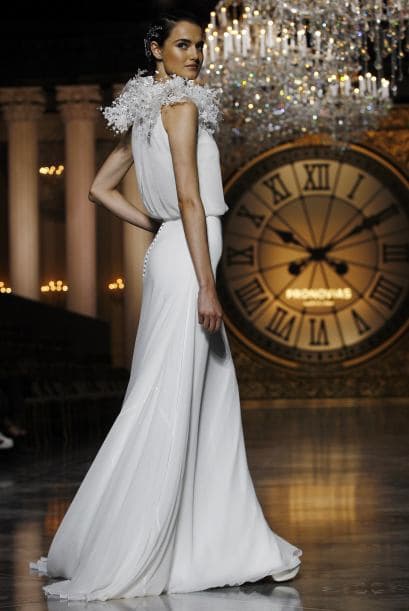 También diseñó vestidos totalmente vanguardistas como este.