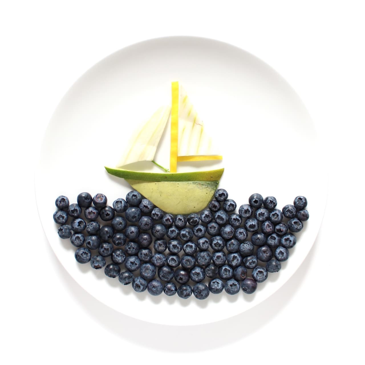 Sólo se necesitan un poco de vegetales y frutas frescas para crear maravillosas obras de arte.