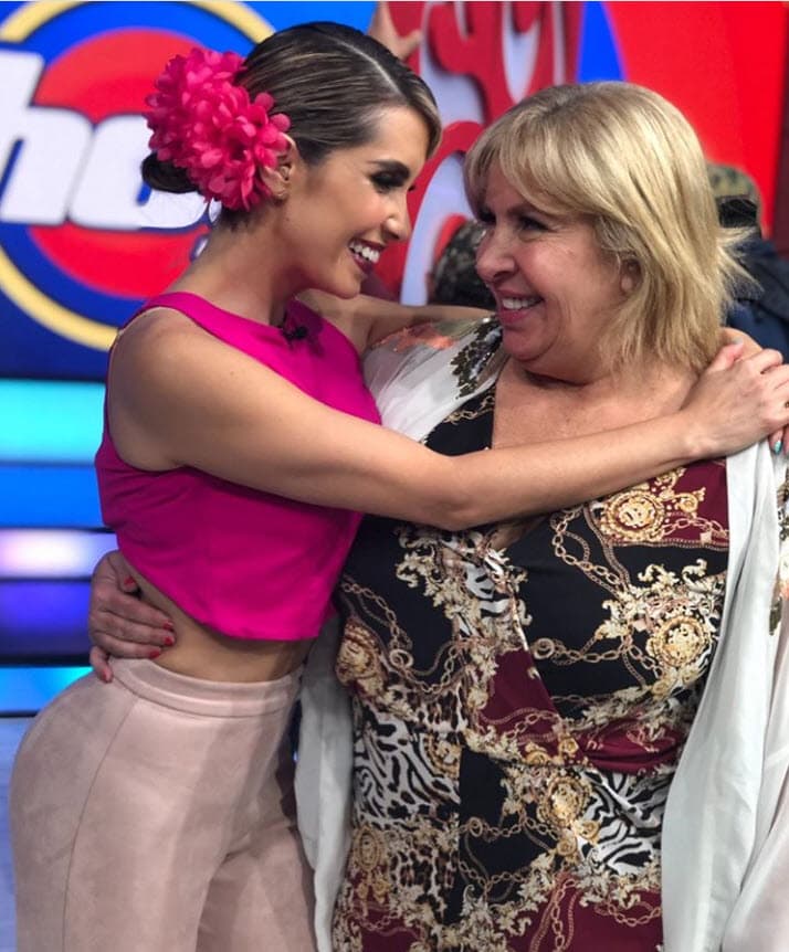 El año pasado, Laura Bozzo vivió en la casa de la presentadora de 
<b>Hoy</b> y de su madre, 
<b><a href="https://www.univision.com/famosos/andrea-escalona-familia-hoy-dolor-fotos" target="_blank">la fallecida Magda Rodríguez. </a></b>
<br>