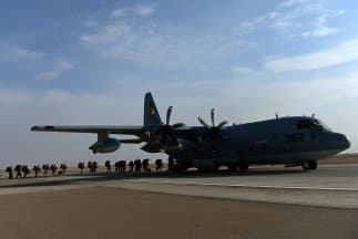 El C-130 Hércules es un avión turbohélice de cuatro motores, generalmente utilizado para el transporte de personal y carga por su gran tamaño. (Imagen de Archivo).