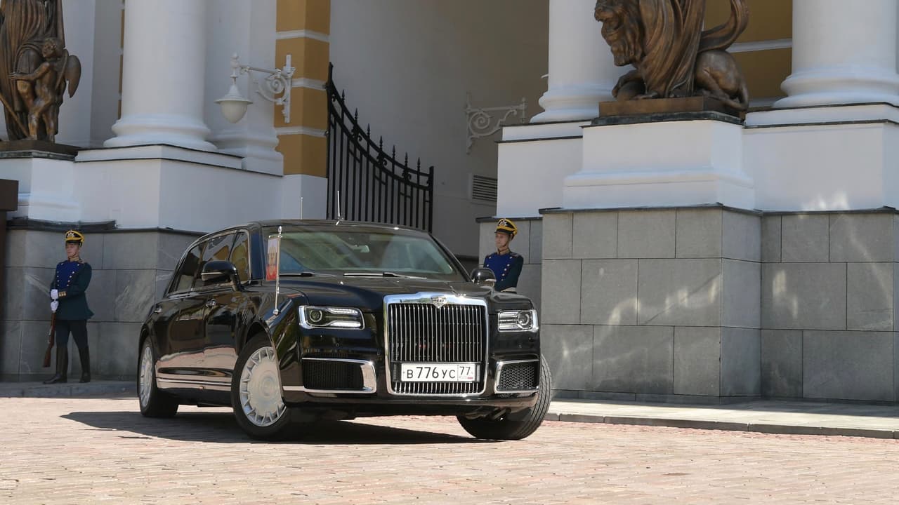 La producción de Aurus estará a cargo de 
<b>un consorcio</b> compuesto por los fabricantes rusos Sollers, GAZ, KAMAZ and ZiL, en una planta de ensamblaje nueva construida en las afueras de Moscú.