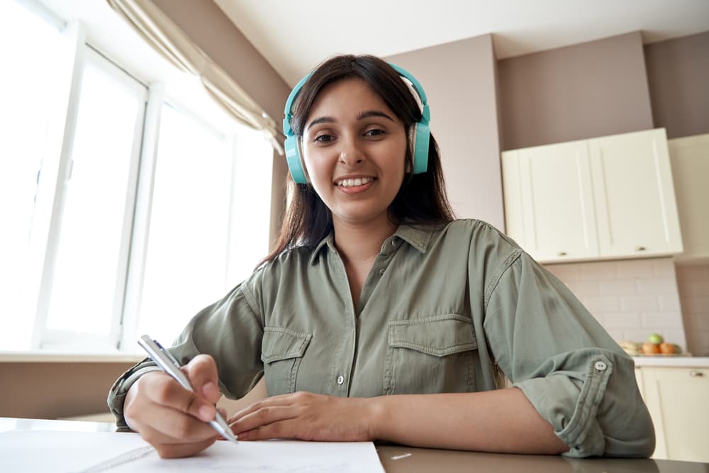 La balanza se compensa y podrás echar raíces en muchas cosas inestables, como la famosa torre inclinada de Pisa que parece que en todo momento se va a caer, pero no lo hace, y aunque a tu alrededor surjan problemas y personas con diferentes intereses y tú sabrás lo que tienes que hacer.
<br>