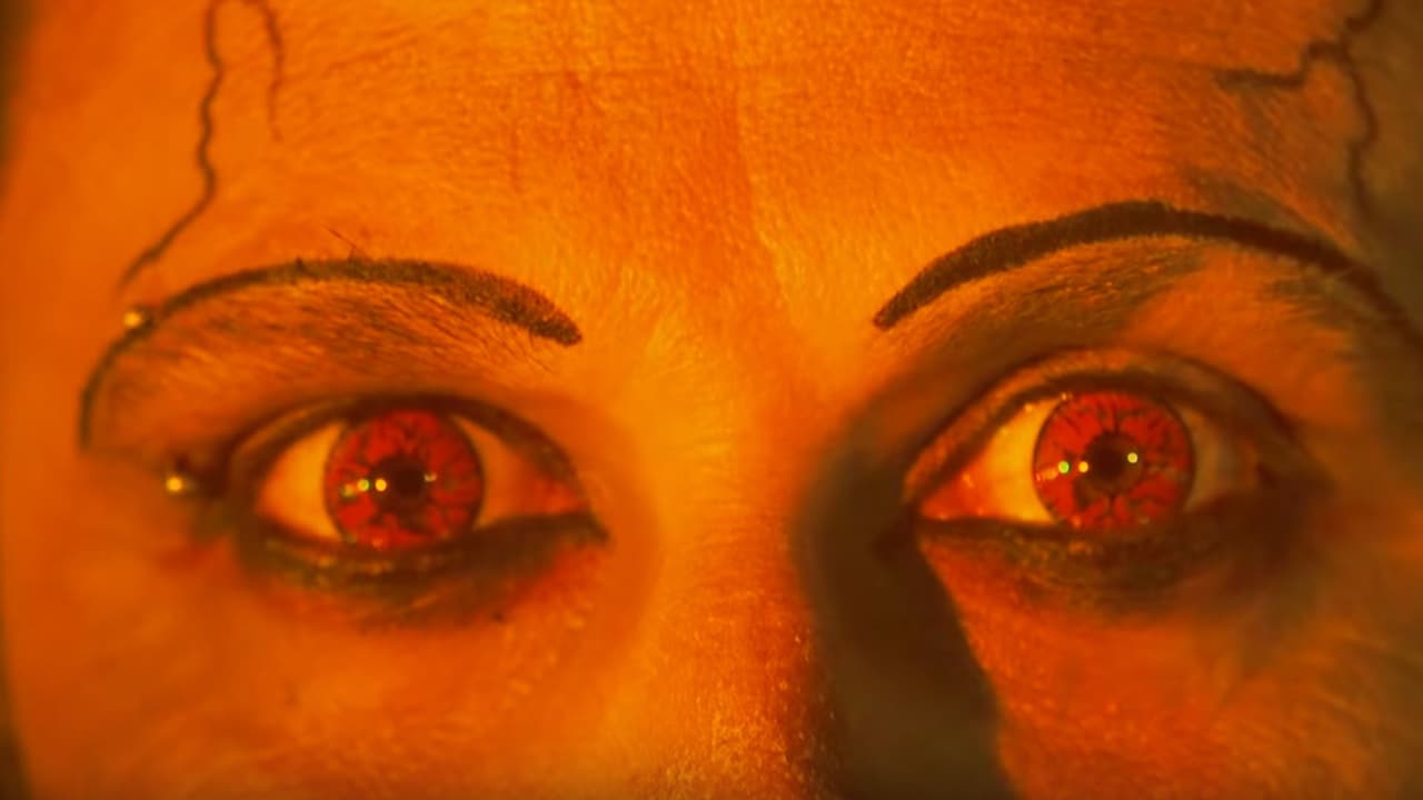 El Circo Paranormal te reta a dejarte embrujar por solo una noche y no temer vivir al límite.