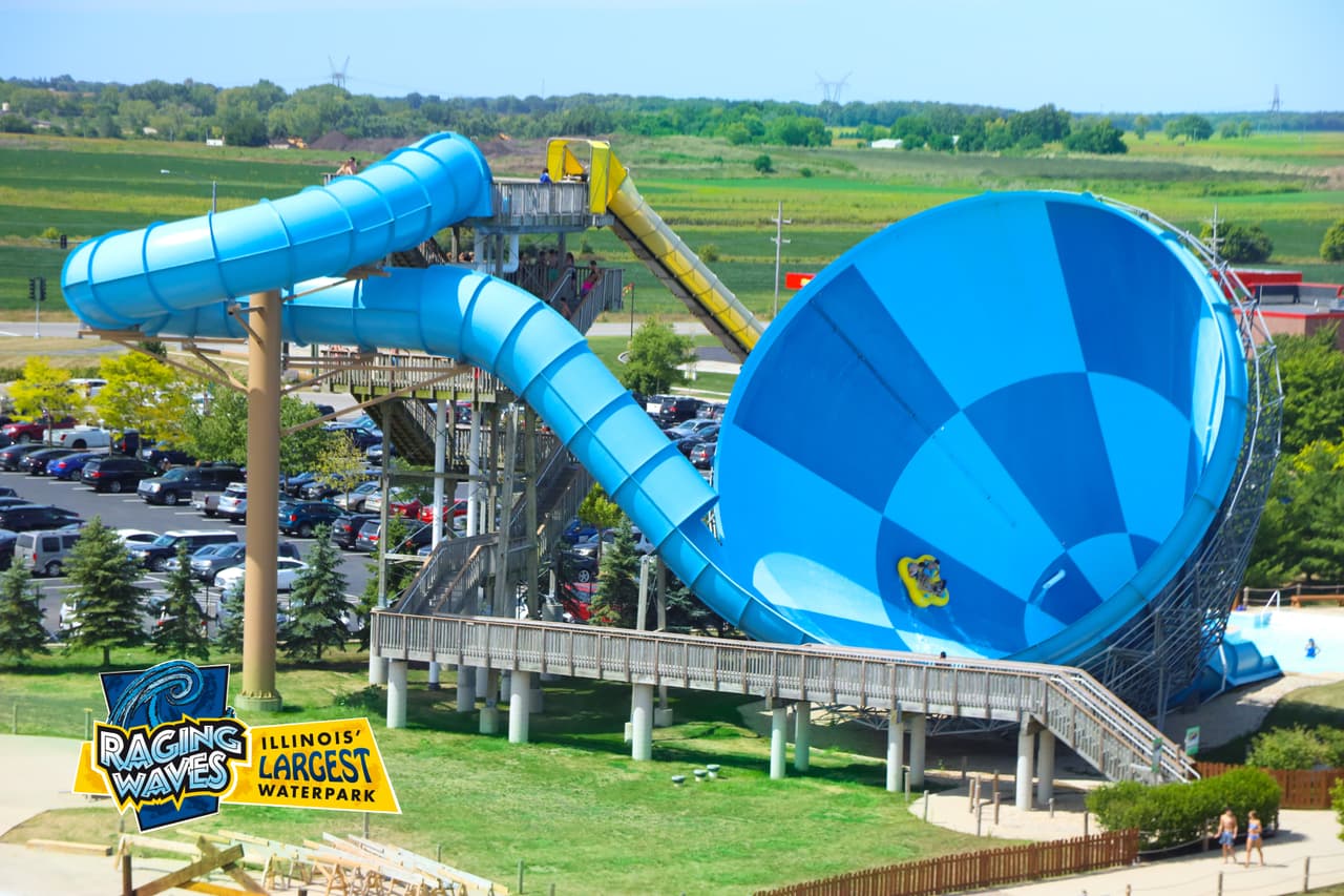 Gana un paquete al parque acuático Raging Waves