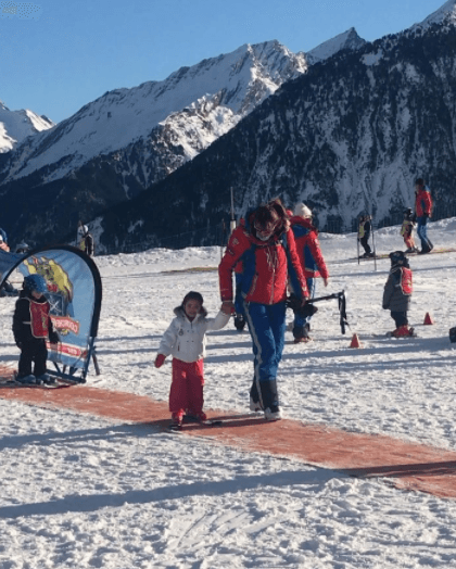 En sus vacaciones de fin de años, Ana Patricia mostró la nueva aventura de Giulietta desde los Alpes franceses. "Su primer día en la escuela de esquí".