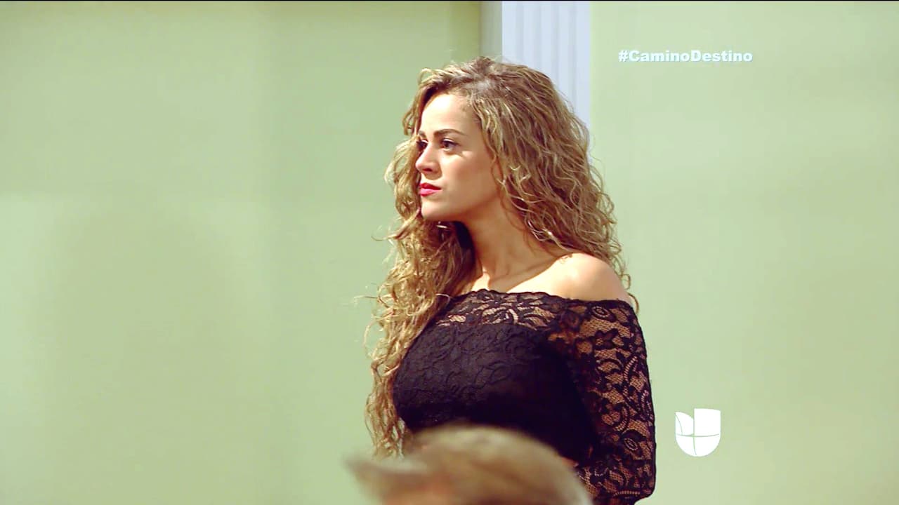 ¡Ahhh! Pero Isabela no iba a perder la oportunidad para arruinar tu momento.