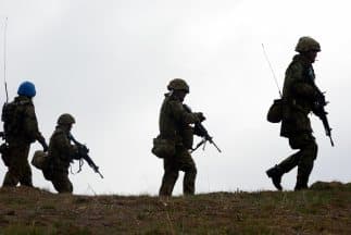 La operación fue autorizada después de que agencias de inteligencia creyeron haber identificado la ubicación dentro de Siria donde estaban retenidos los rehenes.