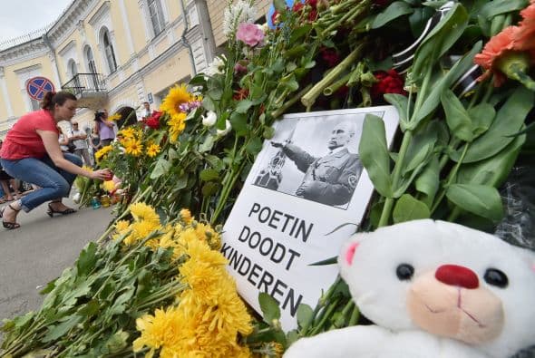 También aparecieron algunos mensajes que consignaban la tragedia.