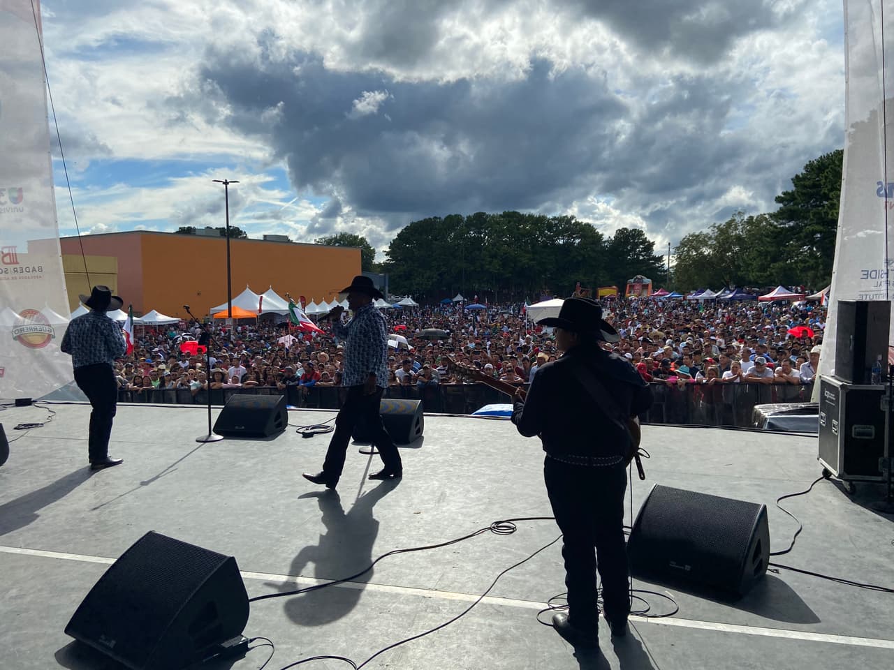 La música en vivo tampoco puede faltar.