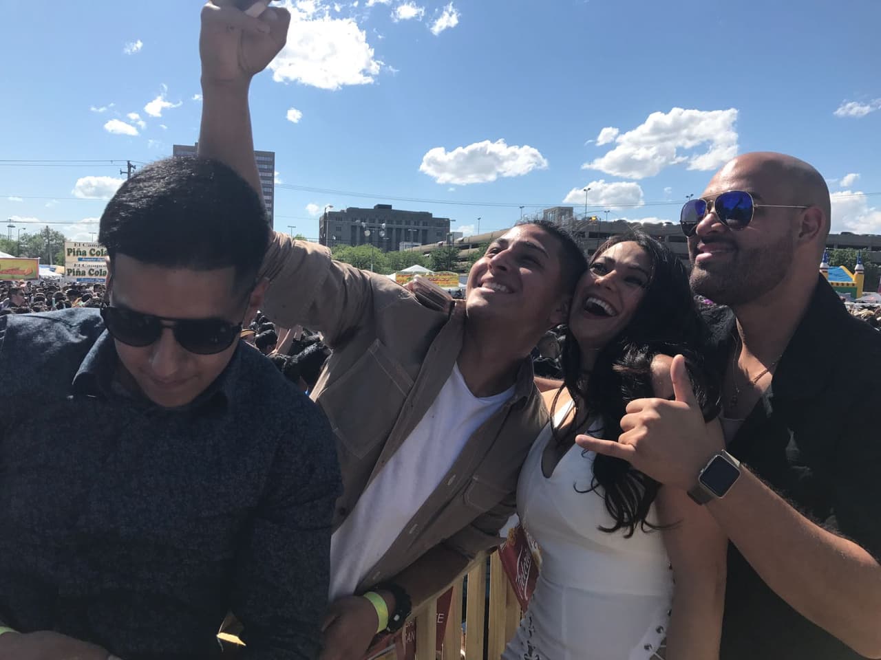 Para Raúl 'El Pelón', Carla Medrano y El Feo será muy difícil borrar de sus mentes lo vivido en la ciudad de los vientos después de este gran evento al lado de La Arrolladora Banda El Limón, Gerardo Ortiz, Calibre 50 y más.