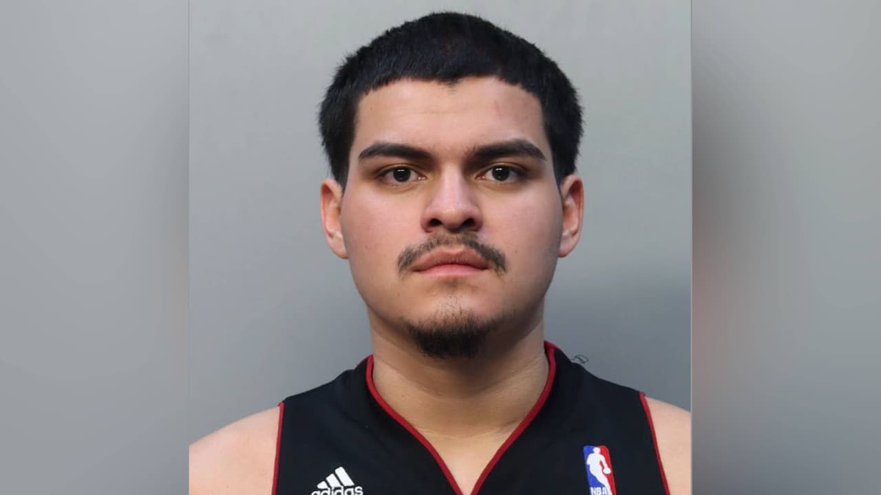 Hombre es acusado de hacerse pasar por policía de Miami-Dade e intento de secuestro