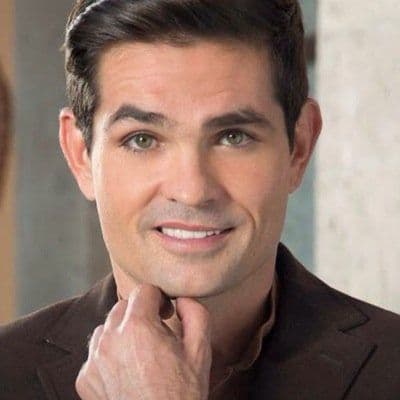 Ferdinando Valencia tiene 34 años, pero este modelo y actor mexicano sigue arrancando suspiros entre sus fans gracias a su apariencia juvenil.