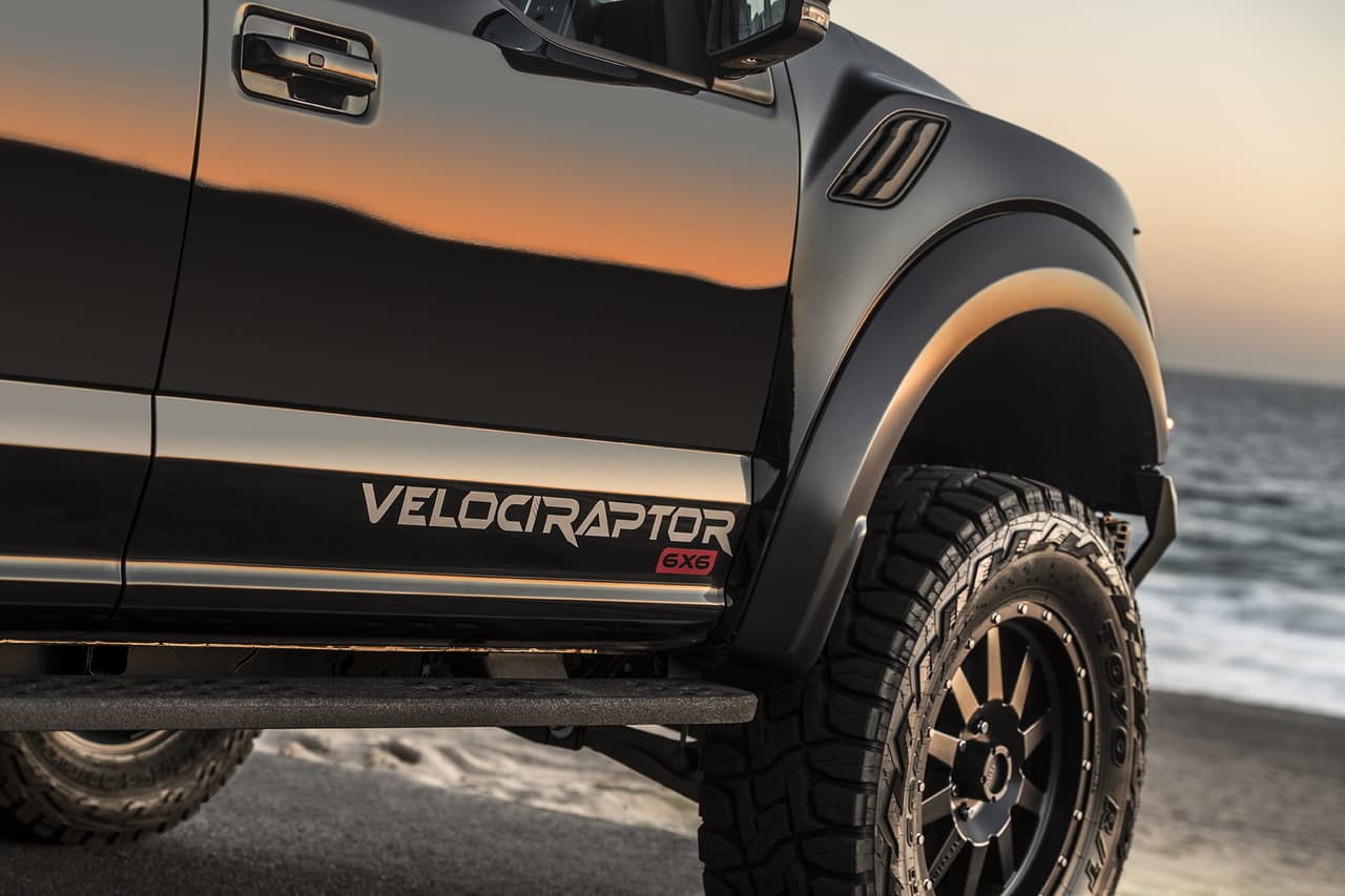 Hennesey la describe a la VelociRaptor 6x6 como “pura agresión sobre ruedas” y la considera una de las pickups más poderosas jamás construida.