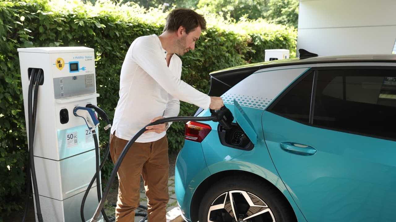 ¿Por qué comprar un auto eléctrico? Las ventajas y consejos que te ayudarán a decidirte por estos vehículos