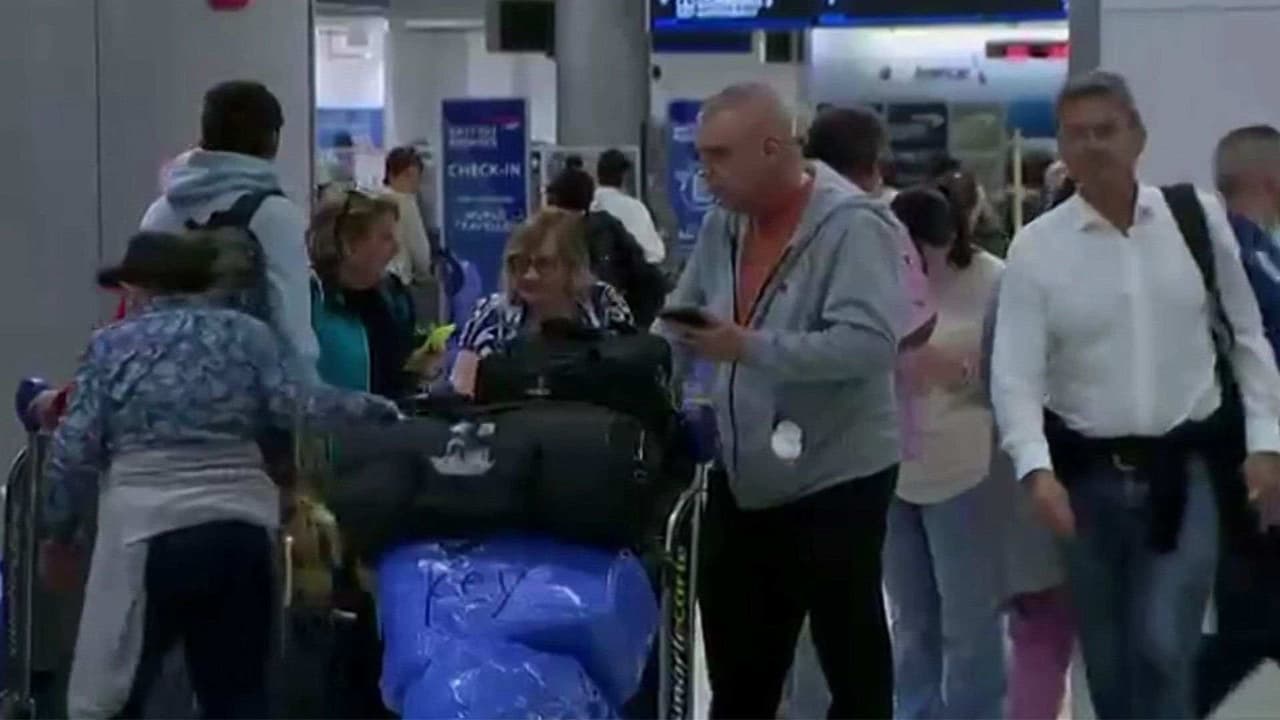 Colombianos del sur de Florida viajan para ayudar a sus familiares tras el terremoto