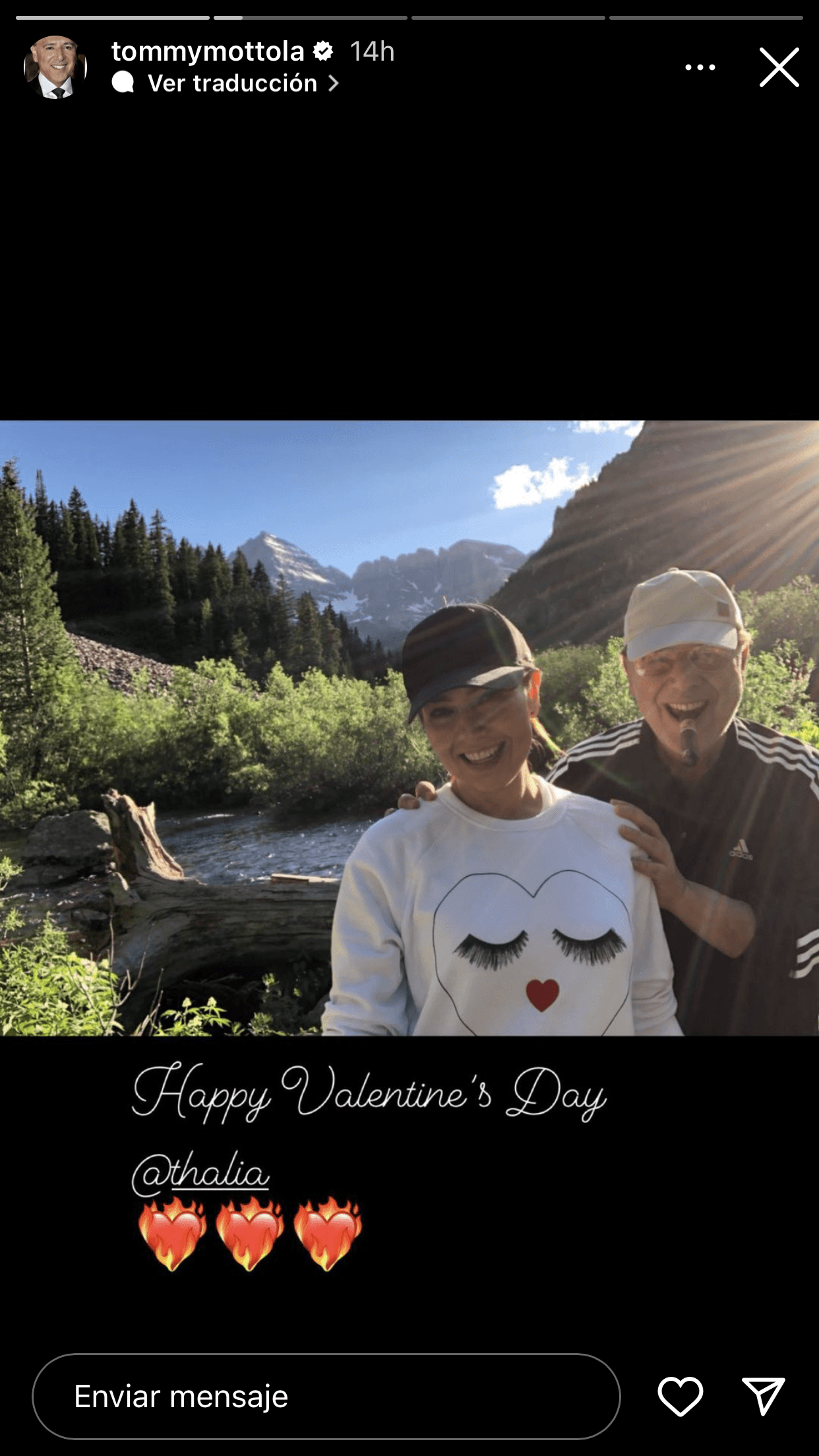 Sin embargo, a horas de la noche de este martes 14 de febrero ocurrió otra señal de cómo están de enamorados Thalía y su marido. 
<br>