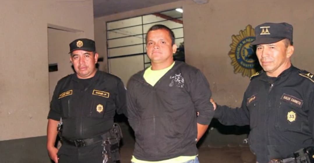 Morente Dubón, hoy de 30 años, enfrenta una sentencia de cadena perpetua, en caso de ser hallado culpable.