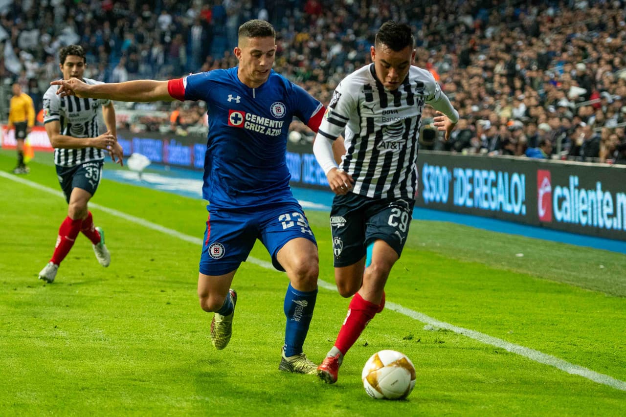 <b>Iván Marcone: 5.</b> Estuvo lejos de la jerarquía que ha demostrado en el mediocampo de Cruz Azul a lo largo del semestre. Vaya que hace falta. (Mexsport)