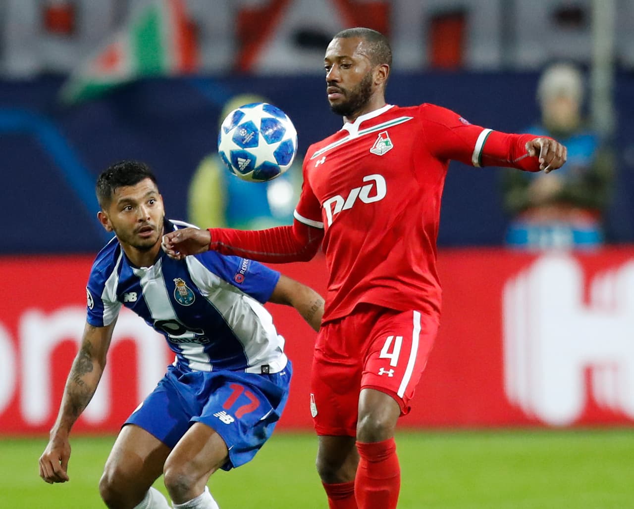 Corona también tuvo buenos calificativos y dejó buenas sensaciones luego de la victoria por 3-1 del FC Porto sobre el equipo ruso.