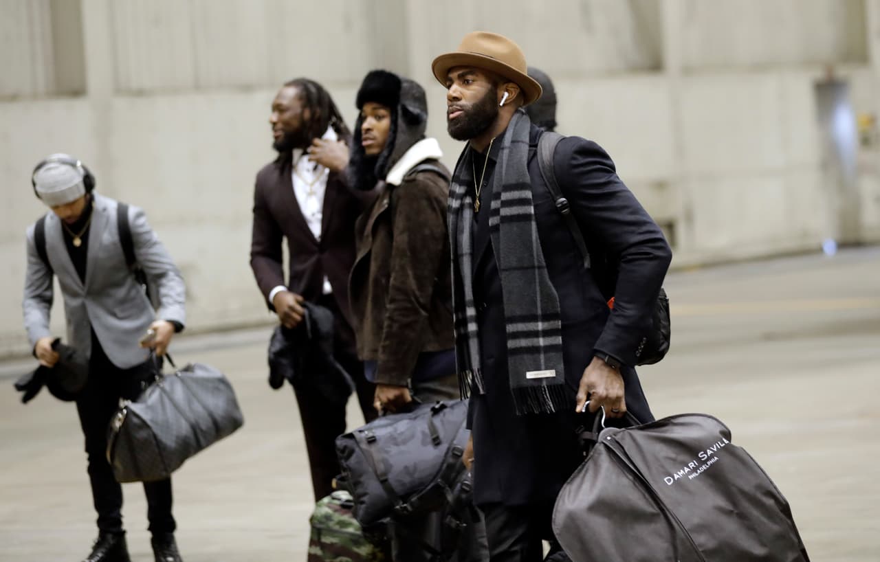 El safety Malcolm Jenkins a su llegada al aeropuerto.