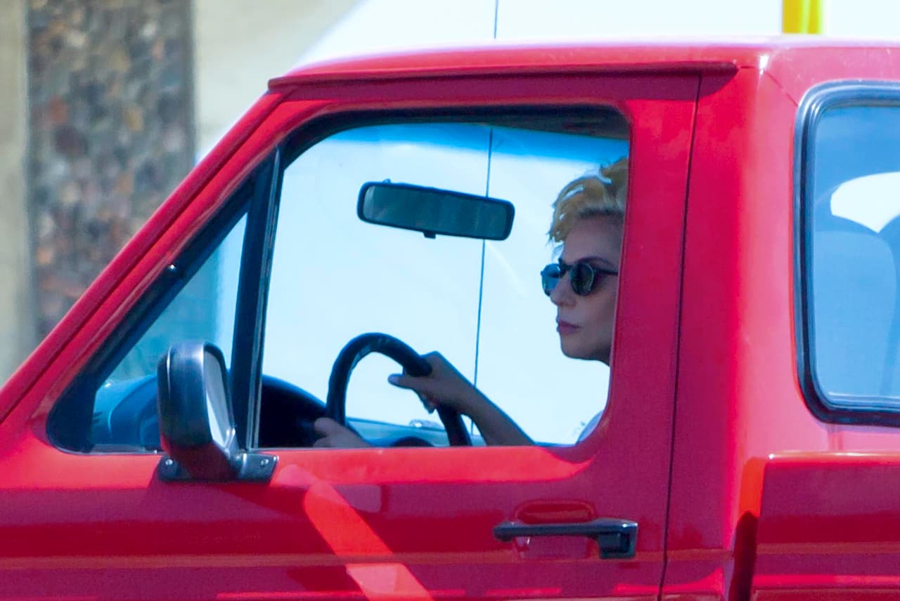 Hace pocos días Lady Gaga obtuvo su permiso para conducir.