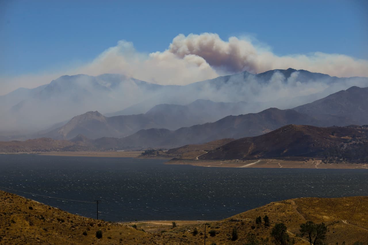 Agua, tierra, aire y fuego.
