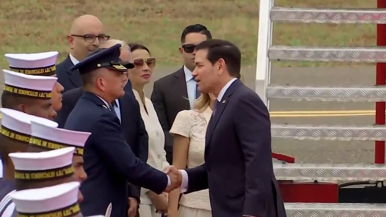 Momento justo de la llegada de Marco Rubio a Colombia en su gira sudamericana de seguridad y comercio