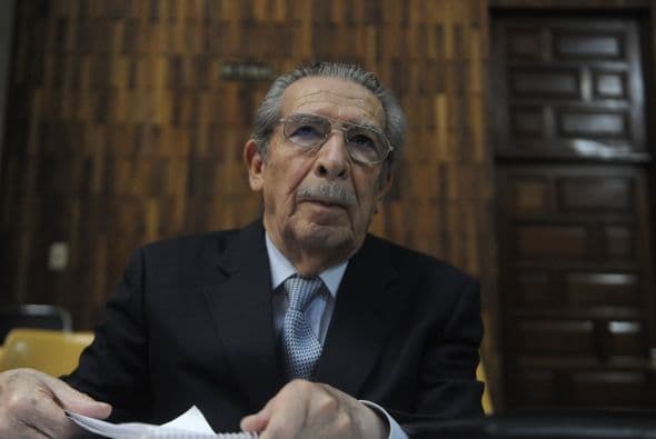 La Corte de Constitucionalidad anuló el juicio por genocidio contra el exdictador José Efraín Ríos Montt y su exjefe de inteligencia José Rodríguez Sánchez al resolver que no se cumplieron varios recursos previos a la realización de un debate oral y público. Ver toda la información