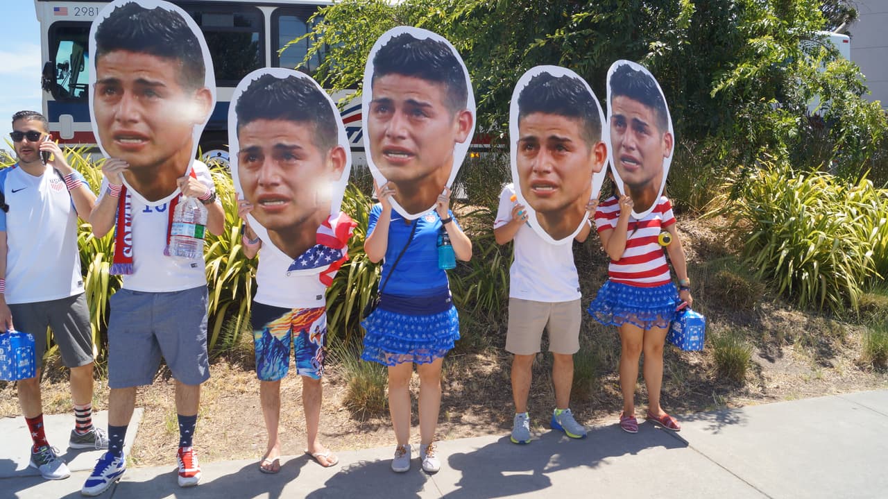 Aficionados previo al Estados Unidos vs. Colombia