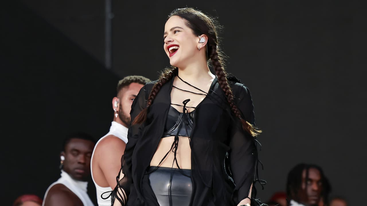 Sin cobrar, Rosalía dará su concierto en la Ciudad de México por el "cariño y amor" a sus fans