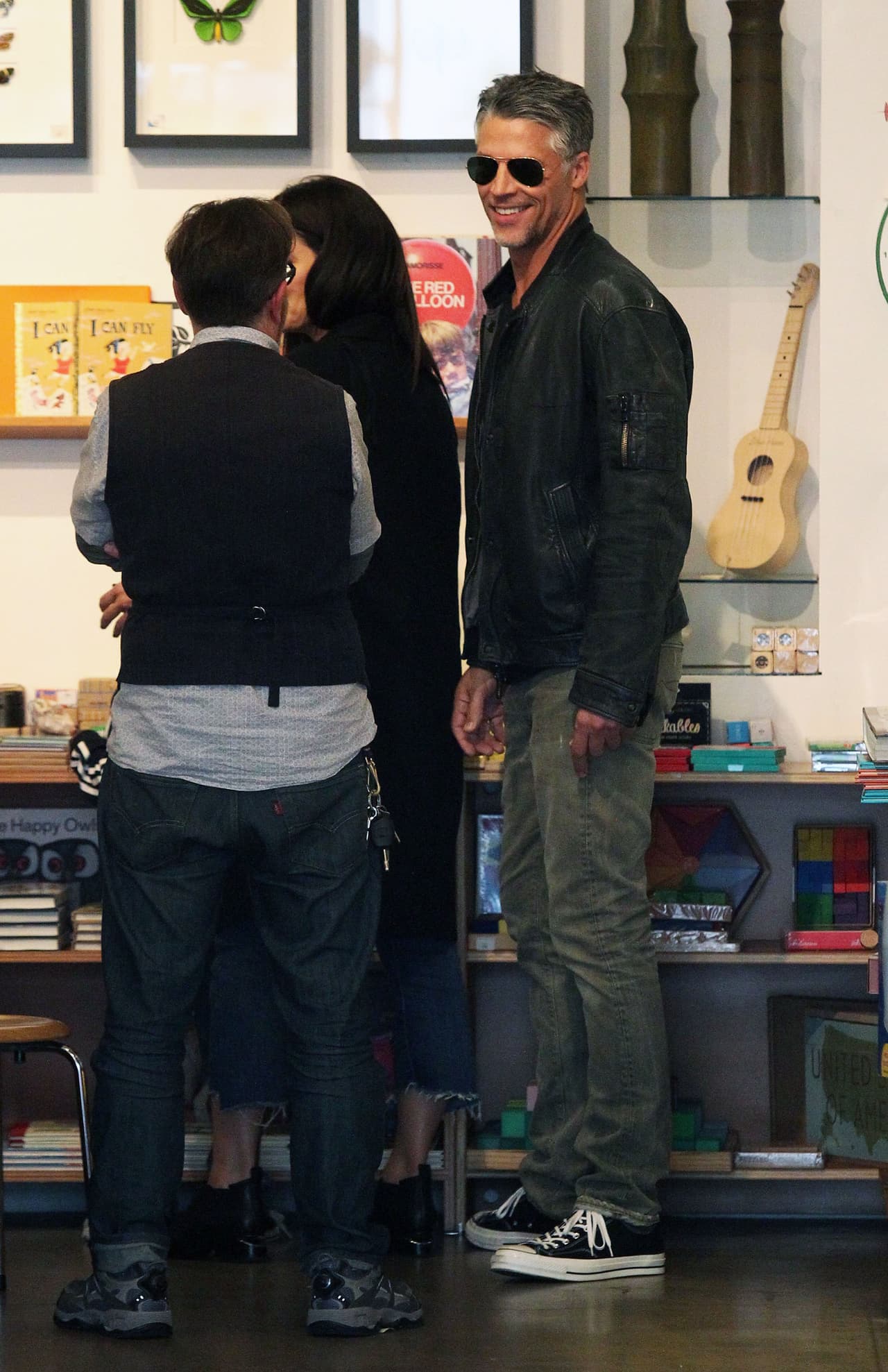 Bryan se veía de muy buen humor.