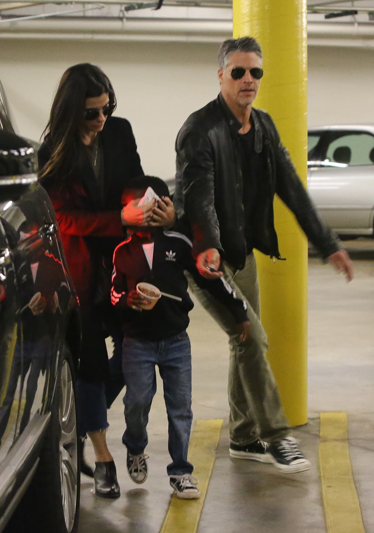 Al llegar al estacionamiento...