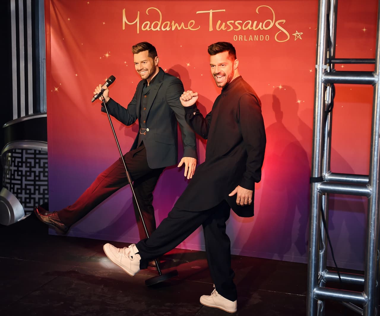 El 19 de noviembre de 2014 en la víspera de los premios Latin Grammy, Ricky Martin presentó su figura de cera en Madame Tussauds Las Vegas en Las Vegas, Nevada.