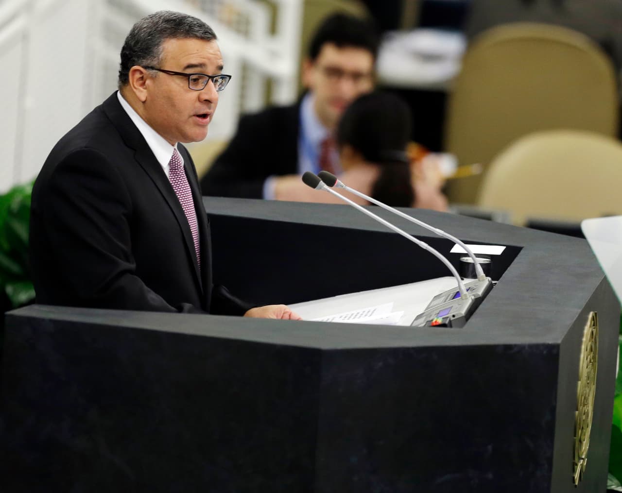 Corte Suprema de El Salvador ordena un juicio contra el expresidente Funes